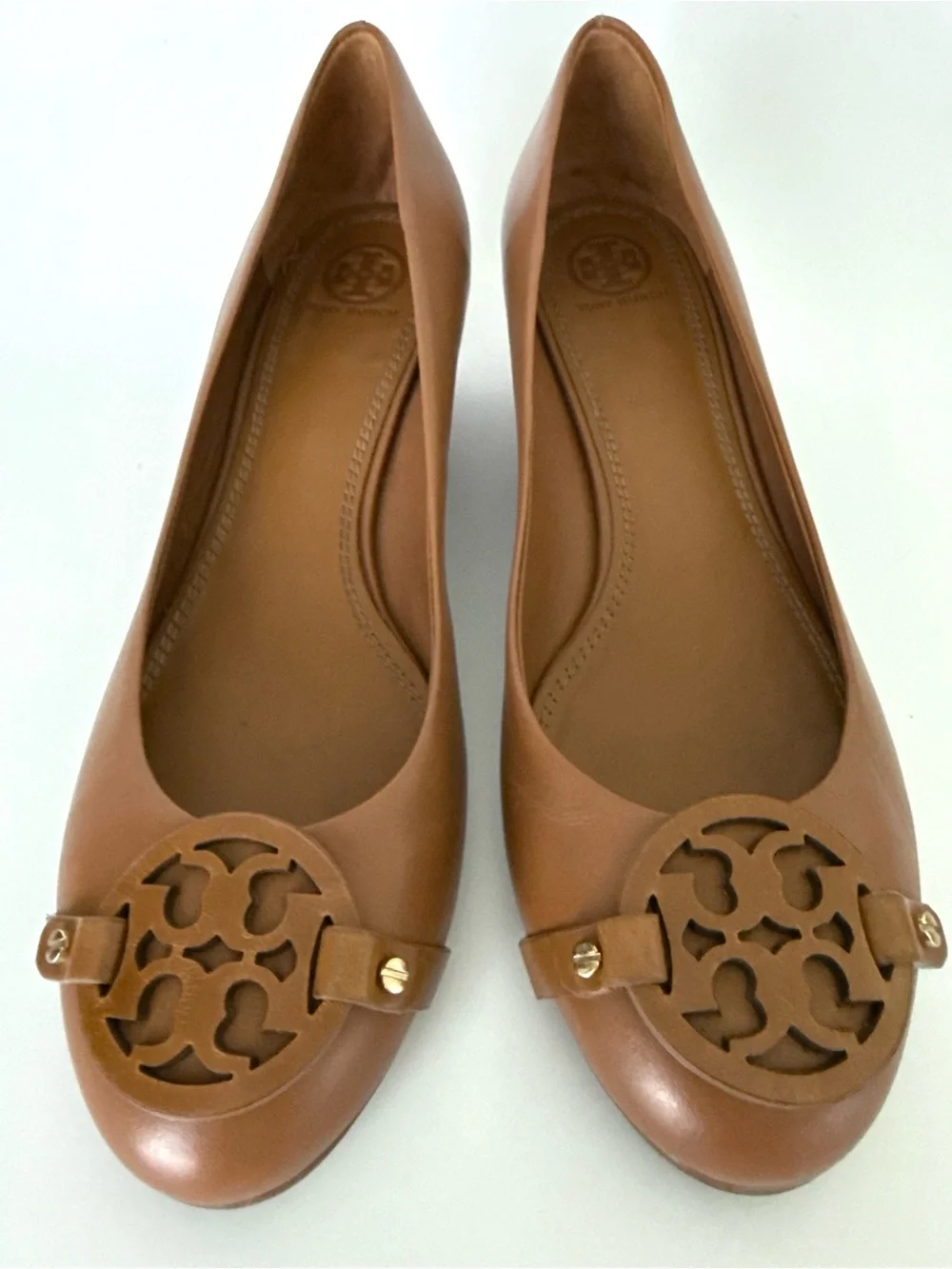 Tory Burch Logo Wedge Heel Shoes Pumps